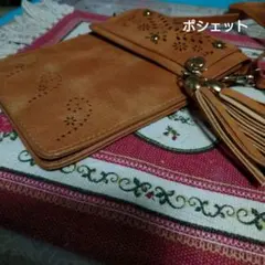 ブラウン合成皮革スマホショルダーバッグ