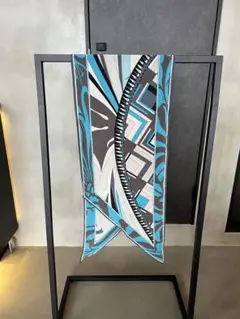 Item thumbnail for item 797c386b-662c-43f7-b700-936260699977