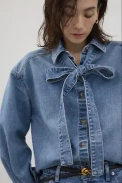 ボウタイデニムシャツ