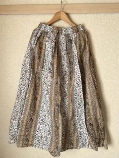 ブージュルード Bou Jeloud 草花柄 ギャザースカート