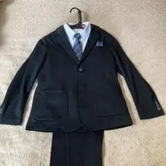 フォーマルスーツ 黒 150cm ネクタイとチーフ付き