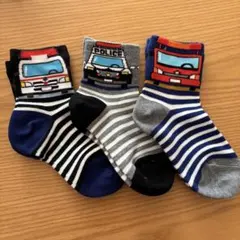 新品　男の子　ボーイズ　靴下　ソックス　15〜20㎝ クルー丈　3足組