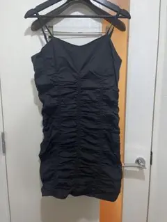 黒のギャザー入りキャミワンピース S