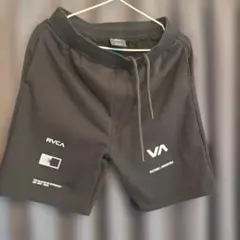 新品　RVCA ハーフパンツ ブラック Sサイズのサムネイル