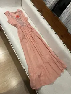 新品可愛い！！インド綿★刺繍入りピンクノースリーブラメロングワンピース