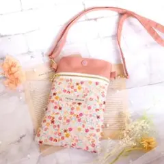 心ときめく花柄のスマホショルダー　上品なローズピンク