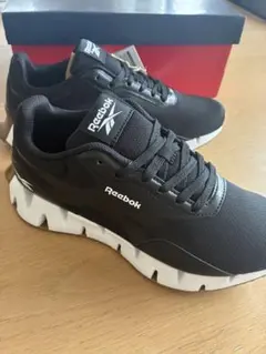 【新品未使用】Reebok ジグ ダイナミカ STR 24.5cm 黒白のサムネイル