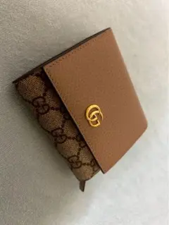 ID:8019 GUCCI 財布　二つ折り　美品の
