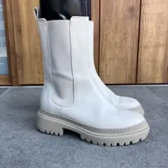 Item thumbnail for item b96d066e-088d-4bbe-87e4-e24d0b8aecb8