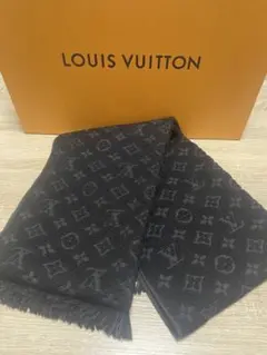 LOUIS VUITTON 「マフラーモノグラム クラシック」 M70520