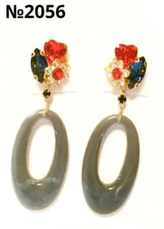 ピアス　ビジュー　赤　花　ハート　大ぶり　フープ　グレー　紺色　デート　ドレス