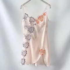 【極美品】サルート 刺繍レーススリップ キャミソール M-80 ワコール