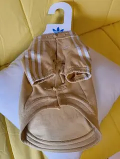 【日本未発売・極美品】adidas 犬用チャイナジャケット Mサイズ