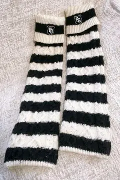【パーリーゲイツ】人気ケーブルニット×ボーダーレッグウォーマー