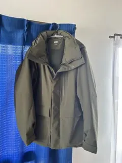 UNIQLO ハイブリッドダウンアウター M