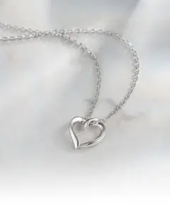 おいしい紅茶様専用。新品未使用4℃エターナルシルバー ハート型ネックレス