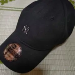 newera キャップ　ミニロゴ　タグ付き