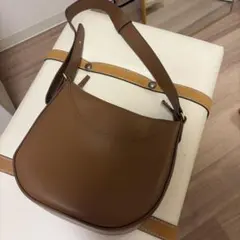 UNIQLO ショルダーバッグ ブラウン 茶色 クロスボディバッグのサムネイル