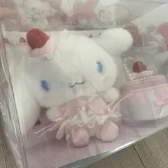 サンリオ　いちごホイップケーキ　ぬいぐるみ&アクセサリーセット　シナモロール
