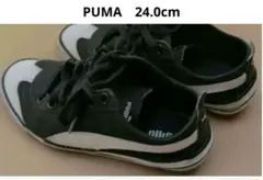 PUMA　プーマ　黒スニーカー　24.0cmのサムネイル