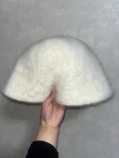 ホワイトファーバケットハット