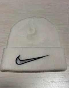 NIKE 90s ホワイト ビーニーのサムネイル