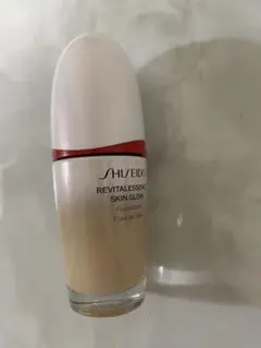SHISEIDO REVITALESSENCE SKIN GLOW 240