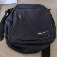 NIKE ショルダーバッグ ブラックのサムネイル