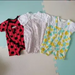 かわいいロンパースセット