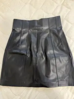 ZARA フェイクレザー タイトミニスカート