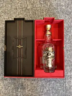 CHIVAS REGAL シーバスリーガル 25年 空瓶 空箱 空き瓶 箱付き 空箱 ・空き瓶】シーバスリーガル25年 CHIVAS REGAL - メルカリ