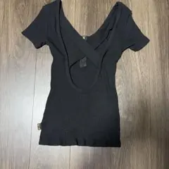 d.i.a 背中開き　半袖トップス