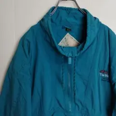 ナイロンプルオーバー