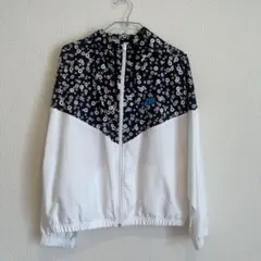 Nike 花柄 ウィンドブレーカー