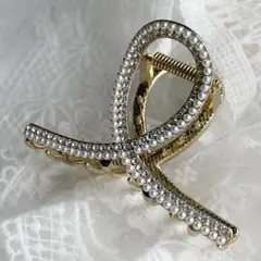 大人可愛い✨パール＆ストーン クロスデザイン バンスクリップ　ヘアクリップ