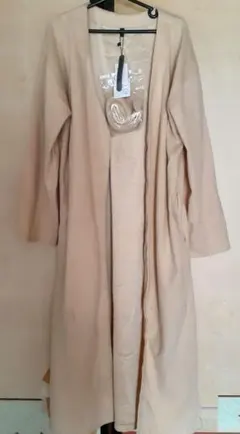 ベージュ ロングコート ガウンコート　羽織　ウエストリボン付き