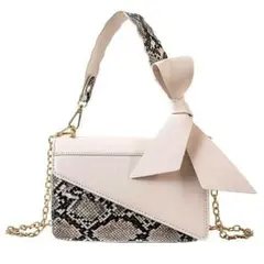 大人気！クロスボディバック