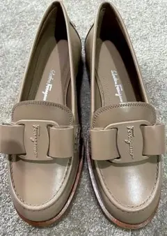 2026年最新】Salvatore Ferragamo カラー：ベージュ系 ローファー