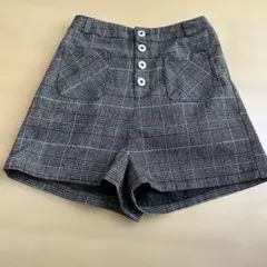 キッズ　女の子　チェック柄 半ズボン グレー系　150