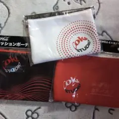 Coca-Cola Coke STUDIO クッションポーチ 3点セットのサムネイル