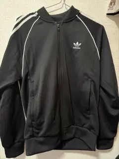 adidas ブラック ジップアップジャージ