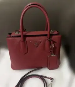 ♡ PRADA サフィアノ ターンロック ミニバッグ ♡