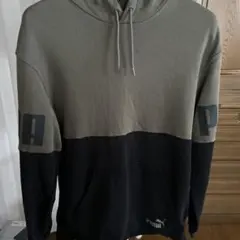 PUMA フード付きパーカー オリーブグリーン/ブラック