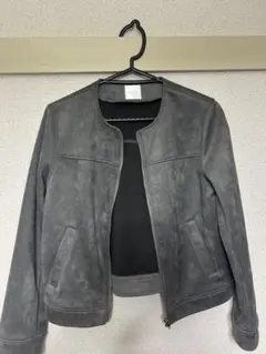 グレー ノーカラージャケット スエード風