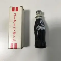 愛　激レア希少品コカ・コーラミニチュアボトル　液体入りガラス瓶8本ケース付 2026年最新】コカコーラ ミニチュア ボトルの人気アイテム - メルカリ