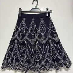 グレースクラス　ネイビー カット刺繍　フレアスカート　36