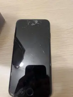 iPhone7本体 画面割れあり