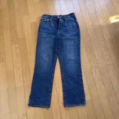 ストレートデニムパンツ スリット入り