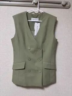 【新品】Estella.k エステラケー ベスト ダブルボタン グリーン　F
