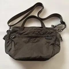 Y'SACCS vous et ナイロン ショルダーバッグ ブラウン